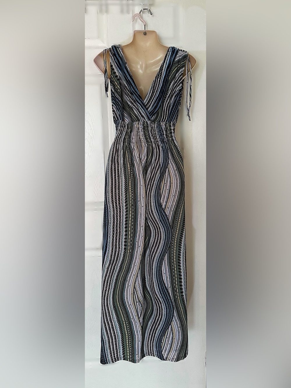 Extraordinary Linear Dress